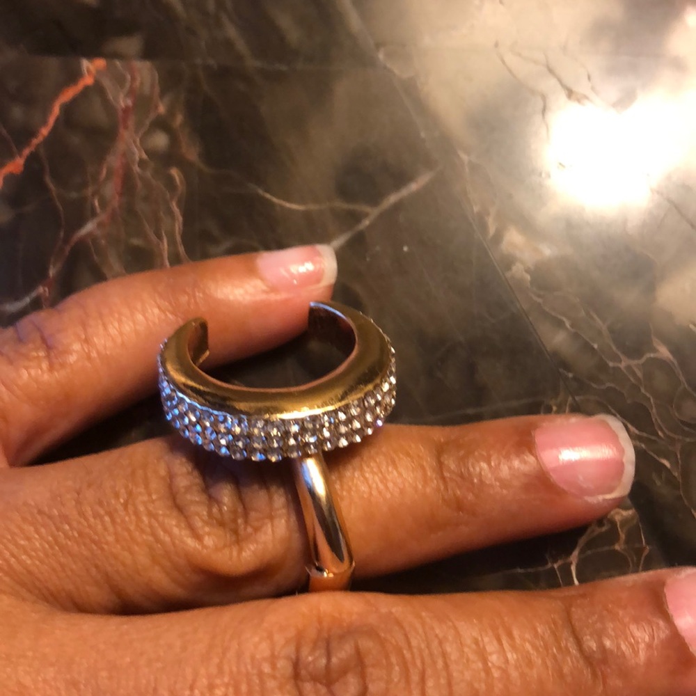 Crescent ring